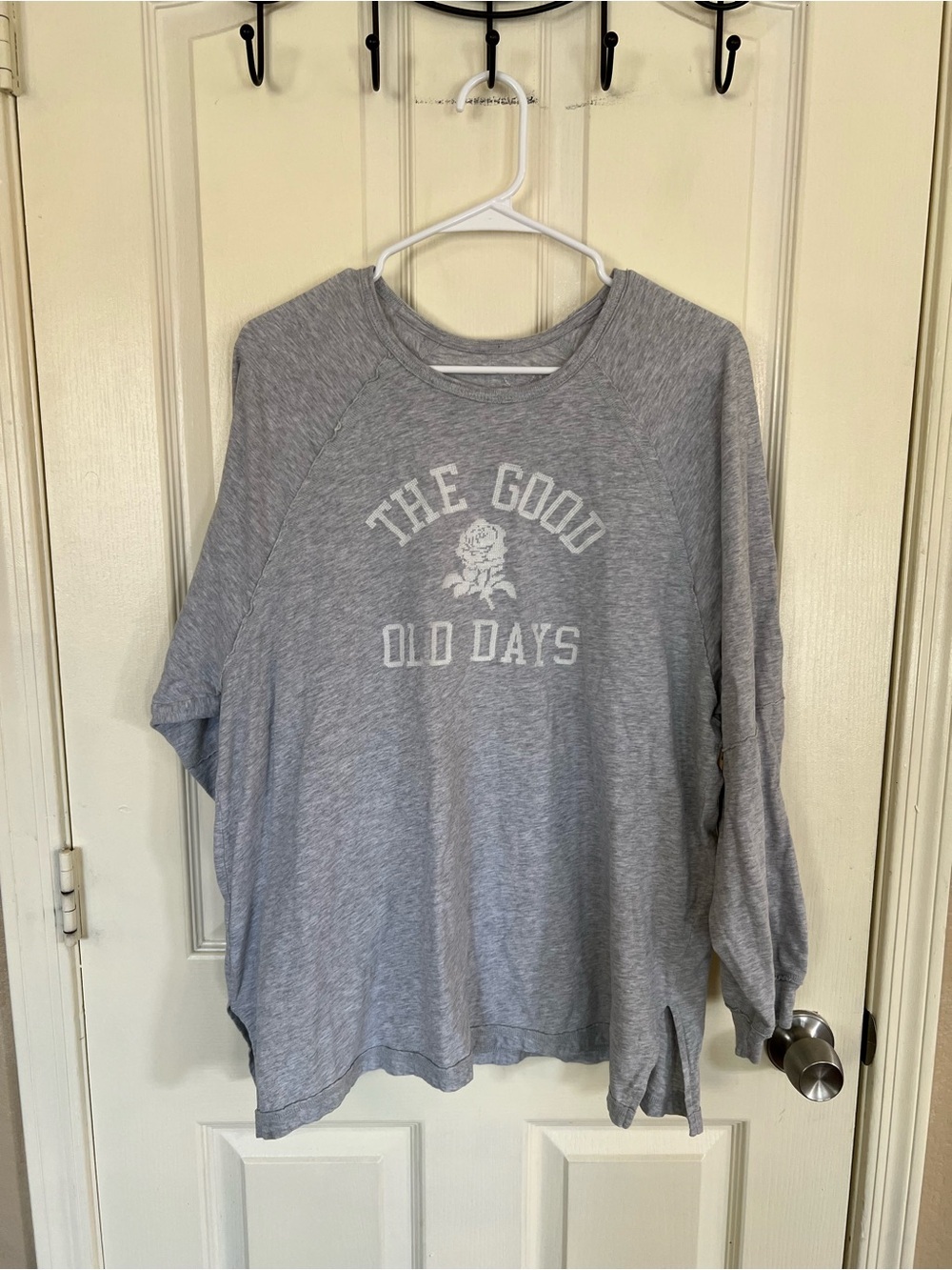 Aerie The Good Old Days Graphic Raglan Long Sleeve Tee Gray M